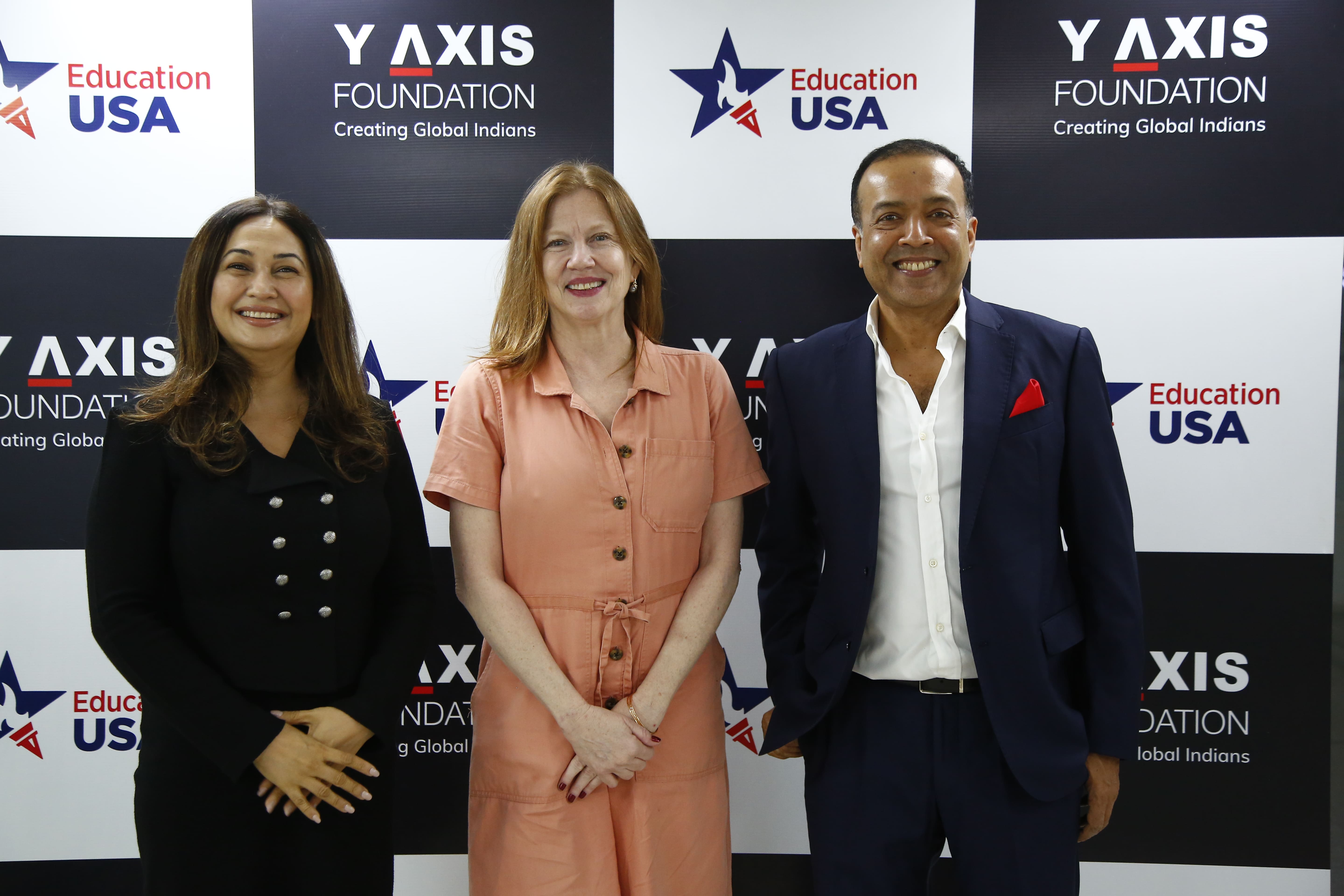 U.S. Consul General Jennifer Larson visited the Education USA Center at the Y-Axis